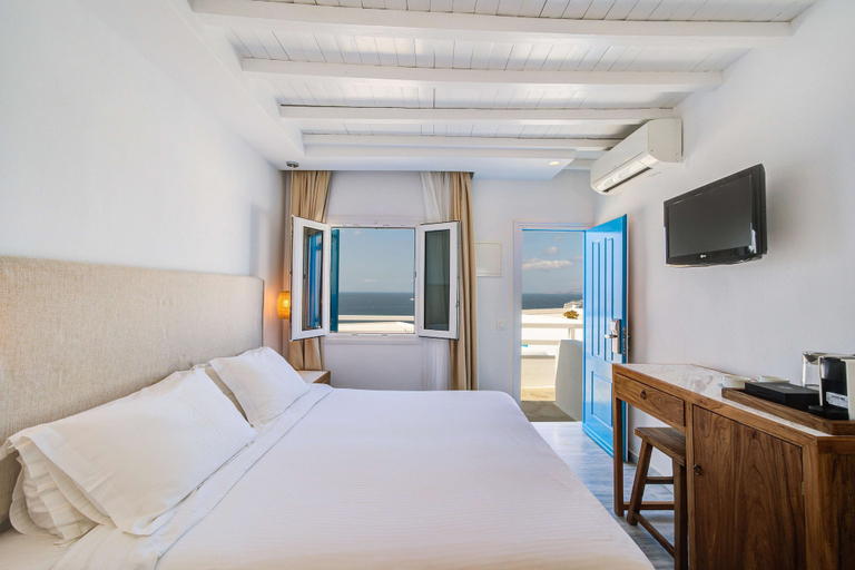 Bedroom 2, Hotel Madalena, South Aegean