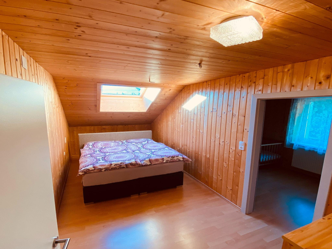 Bedroom 4, Apartment in Salchau Near Lachtal Ski Area, Murau