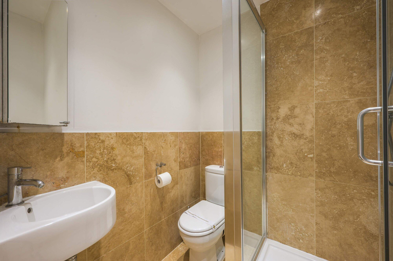 Room 3, A Midtown Minute - Holborn - by Frankie Says, London