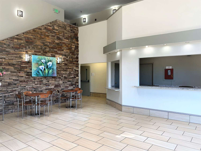 Public Area 2, SureStay Hotel by Best Western Albuquerque Midtown, Bernalillo