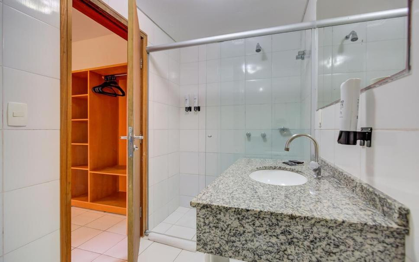Bathroom 5, GoldMen Business Joinville, Joinvile