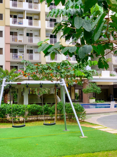 Others 4, Infina Towers, Quezon City