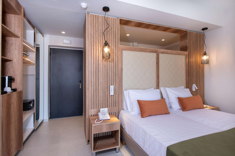 Bedroom 4, Kiani Beach Resort Family, Crete