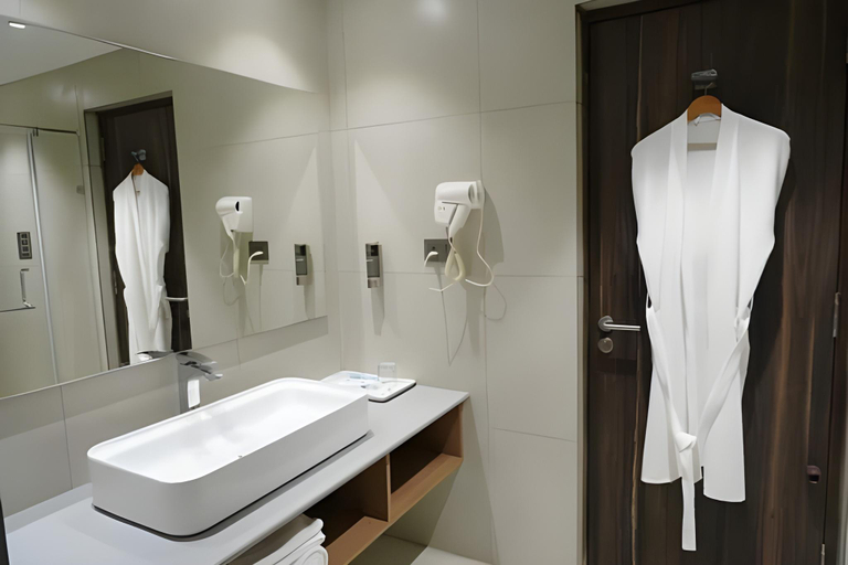 Bathroom, HOTEL SVN LAKE PALACE, Vizianagaram
