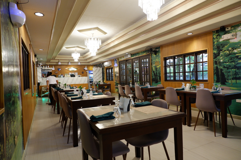 Food & Drinks 4, Villaesmeralda Bryans Resort Hotel, Palayan City