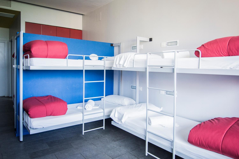 Bedroom 3, Centre Esplai Albergue, Barcelona