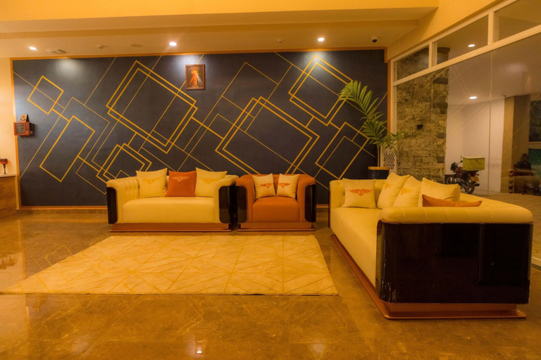 Public Area 4, The Hut Restaurant & Boutique hotel, Gasabo