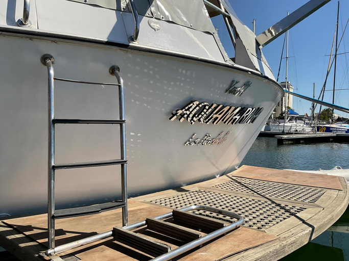 Others 4, Exclusive yacht with a roof terrace, Charente-Maritime