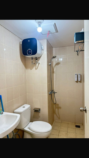 Bathroom, Parahyangan Residences 2 Bedroom Double kingzsize Cozy, Bandung