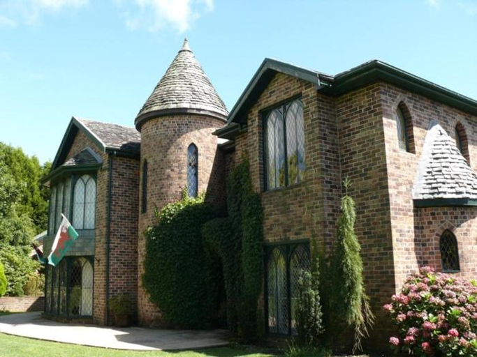 Others 4, The Castle, Wingecarribee