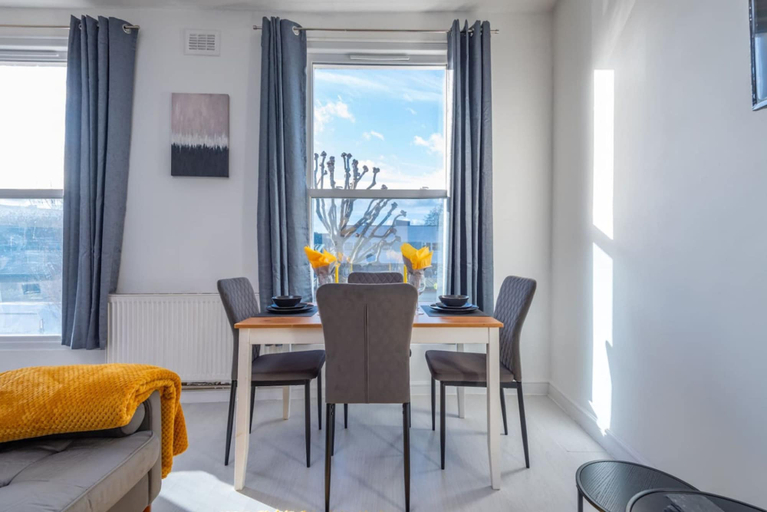 Room 4, Comfy Flat Near Portobello Road, London