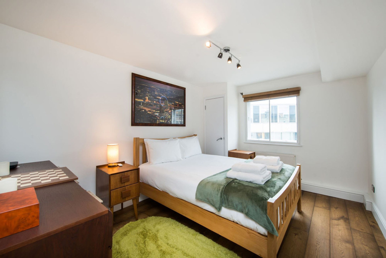 Room 4, Views For Days - Fitzrovia - by Frankie Says, London