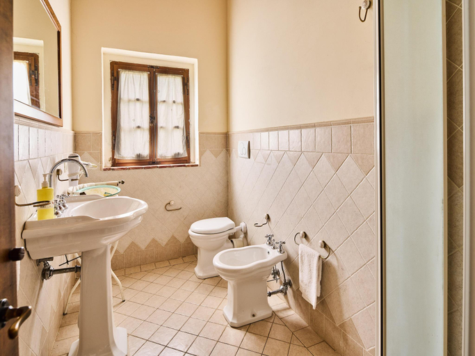 Bathroom, Tranquil Chianti Escape for 4, Arezzo