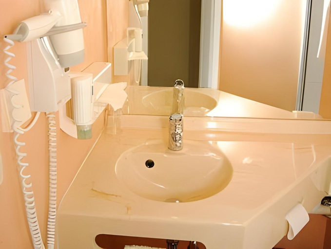 Bathroom 3, CiTTy Hotel Schweinfurt, Schweinfurt