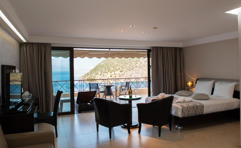 Bedroom 3, King Minos Hotel, Peloponnese