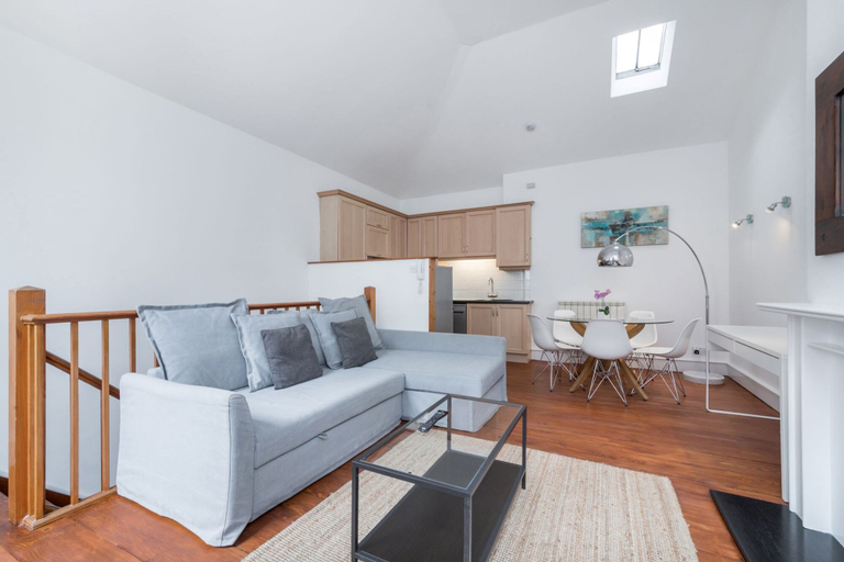 Room 2, Regency Residences - Fitzrovia - by Frankie Says, London