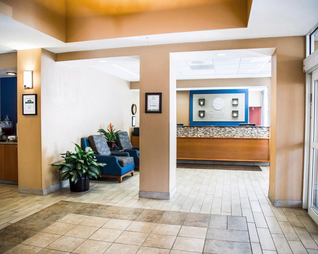 Public Area 2, Comfort Inn & Suites Orlando North, Seminole
