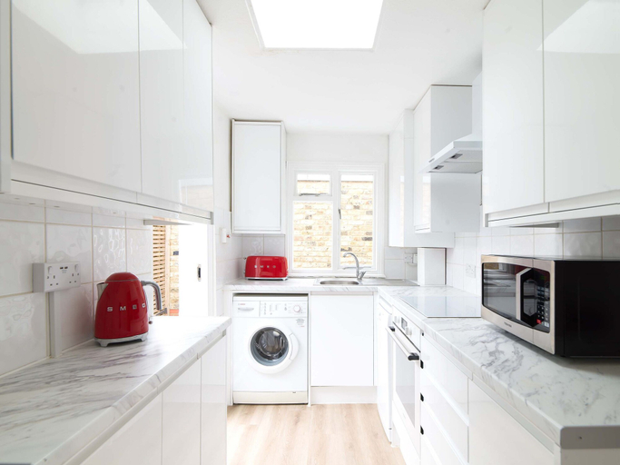 Room 3, Brook Green Stylish 2 bed, London