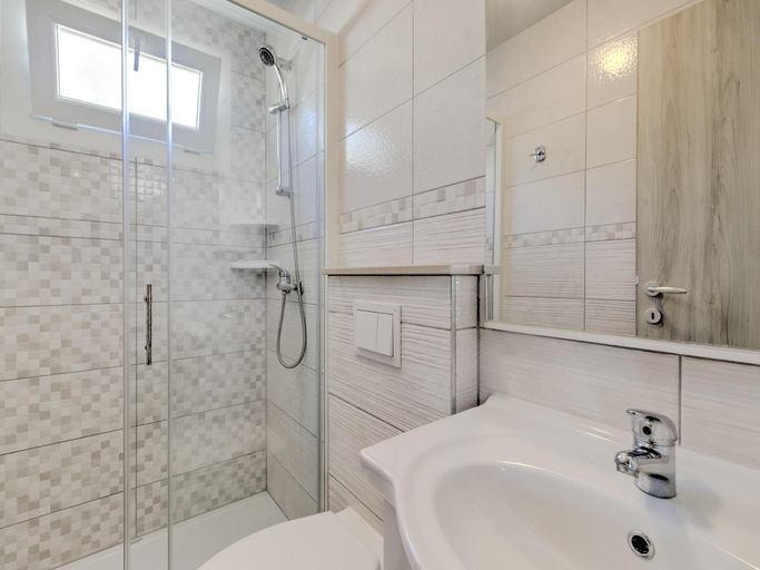 Bathroom 3, Mobile Home in Banjole near Beach & Pool, Medulin