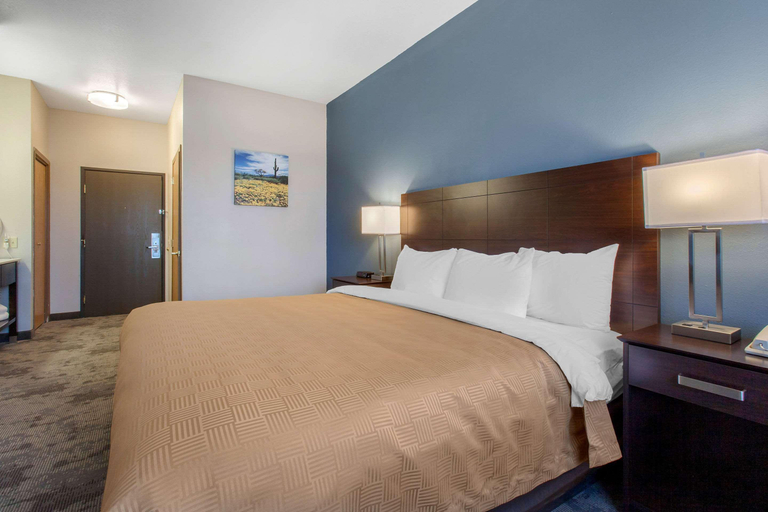 Bedroom 4, Clarion Inn East Kingman, Mohave