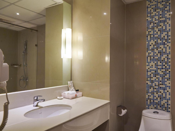 Bathroom 5, Lumen Bangkok Srinakarin, Prawet