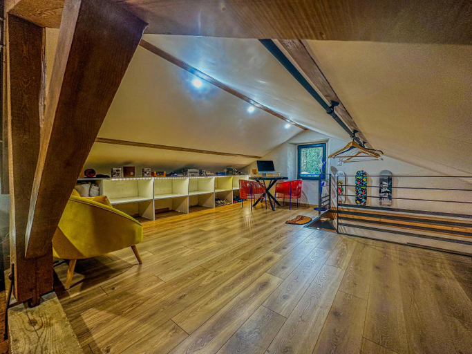 Others 5, Loft Modern avec Jardin Piscine et Pool House, Aude