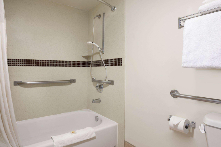 Bathroom 4, Days Inn & Suites by Wyndham Rancho Cordova, Sacramento