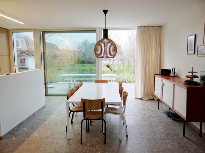 Others 5, Apartment in Nieuwpoort by Beach, West-Vlaanderen
