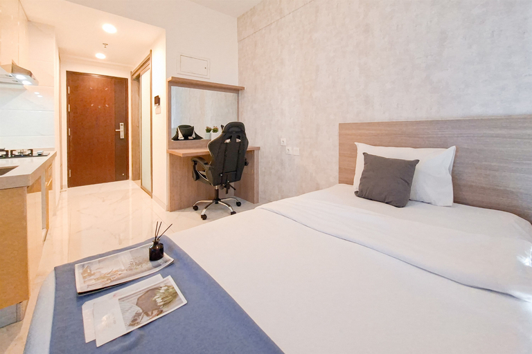 Others 5, Modern Earth Tone Minimalist Studio at Sky House BSD Apartment By Travelio, South Tangerang