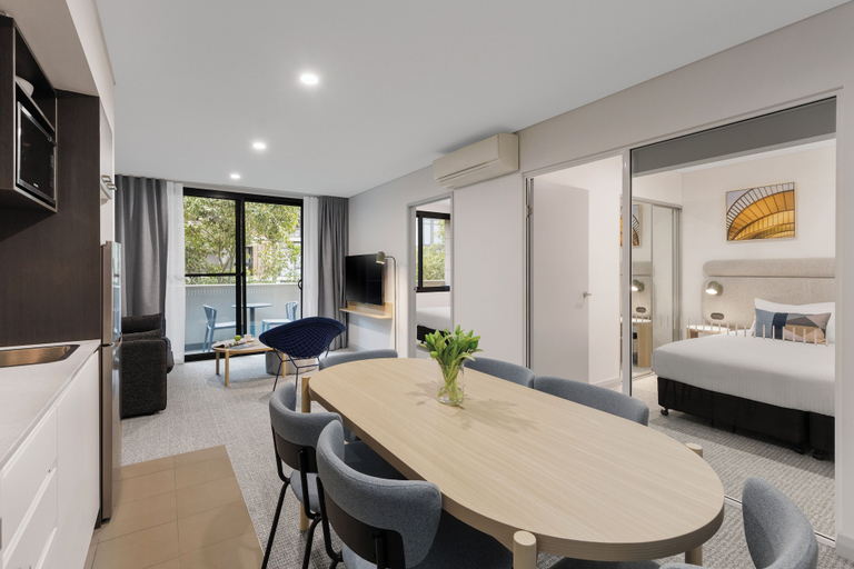 Dining Room 6