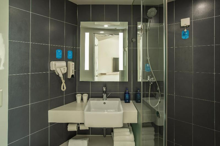 Bathroom 4, Hanting Hotel Beijing Lido Plaza Jiangtai West Metro Station, Beijing