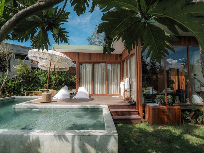 Swimming Pool 9