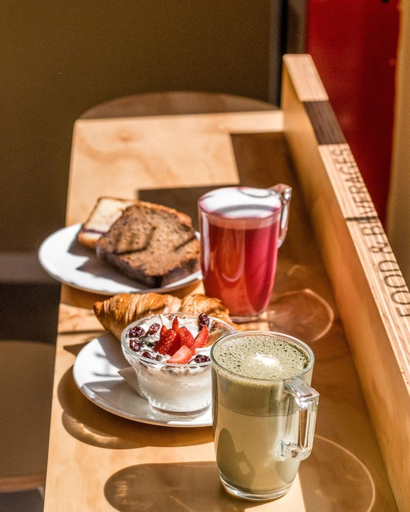 Food & Drinks 5, Amistat Beach Hostel, Barcelona