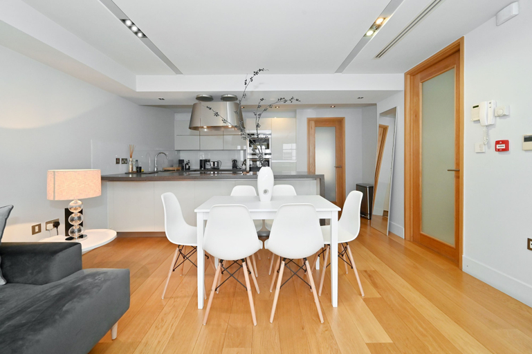 Room 4, Albemarle Exclusive - 35as, London