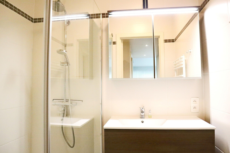Bathroom, Apartment in Nieuwpoort Near the Beach, West-Vlaanderen