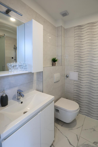 Bathroom 2, Zagreb Mini Suites - Down Town - Free Private Parking, Zagreb