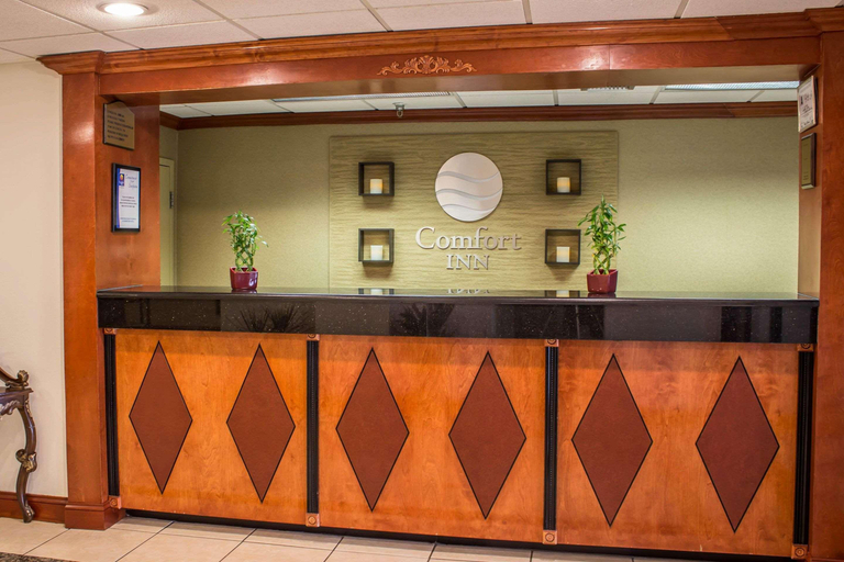 Public Area 2, Clarion Pointe Durham Research Triangle Park, Durham
