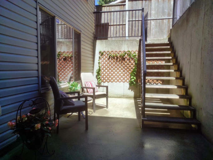 Others 5, Angela's Private Suites, Greater Vancouver