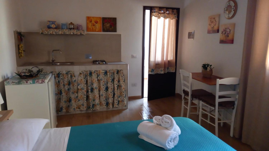 Others 3, Le casette di Simona, Agrigento