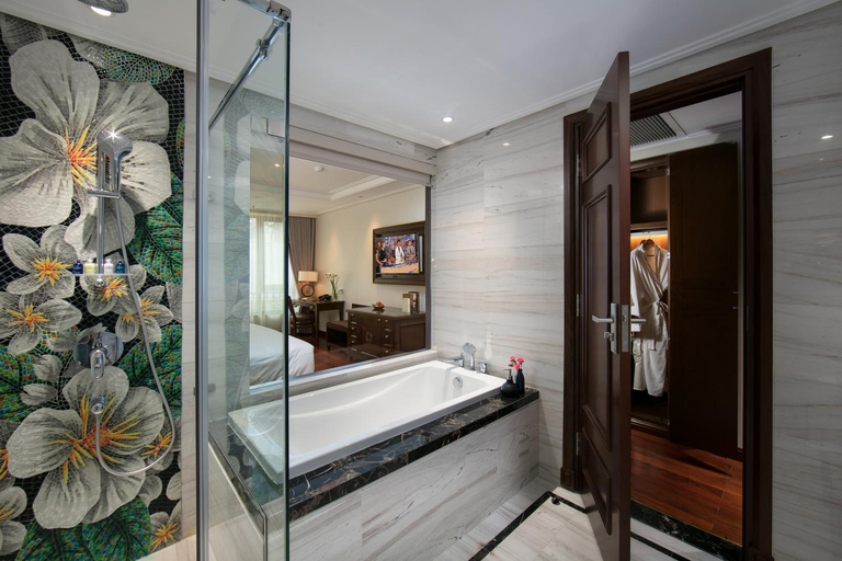Bathroom 5, Lucien Hanoi Lakeside Hotel & Rooftop, Hoàn Kiếm