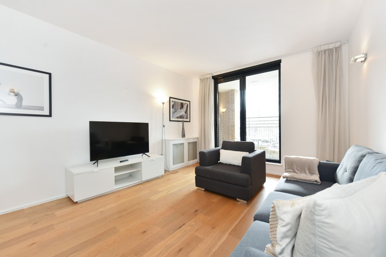 Room 2, Cromwell Style II - 353pw, London