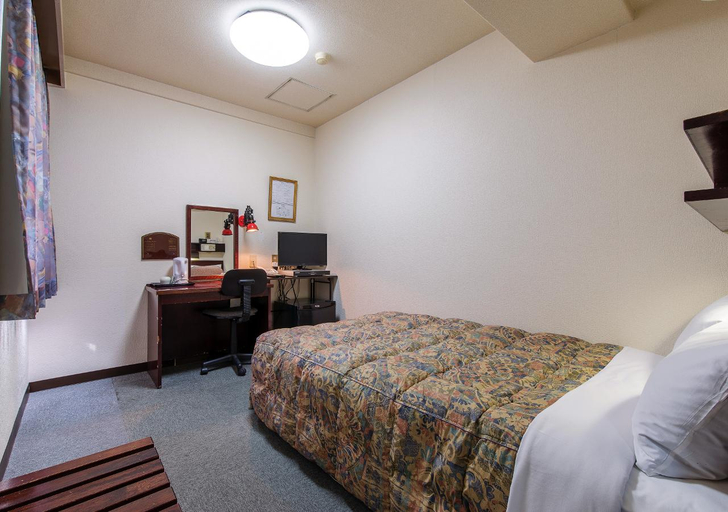 Bedroom 2, Daini Sun Rise Hotel, Kumamoto