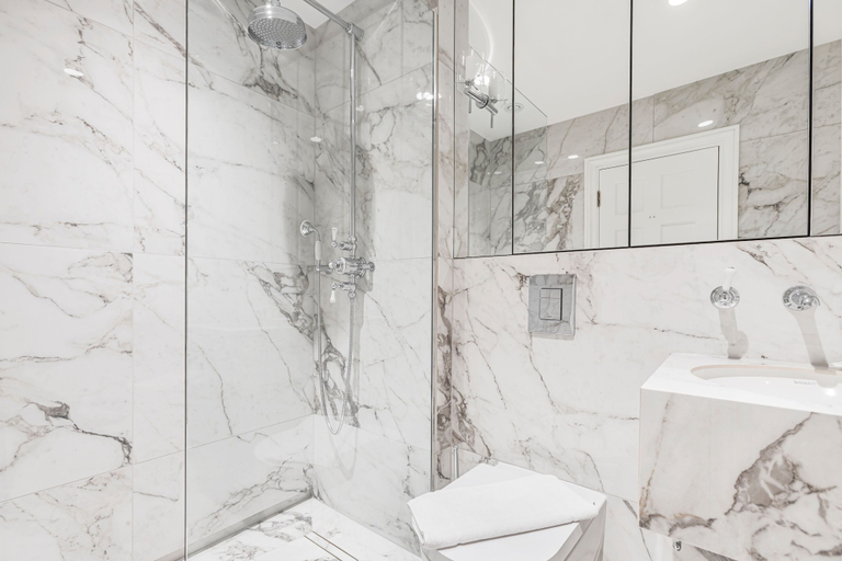 Room 3, Wimpole Street - 3 Bedroom Apartment, London