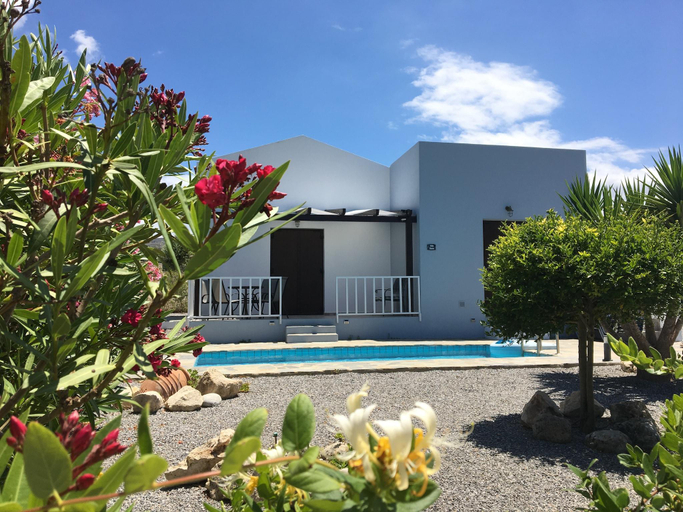 Sport & Beauty 4, Villa in Kirianna with Private Pool, Crete