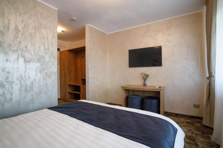 Bedroom 2, Pensiunea Natalya, Bacau