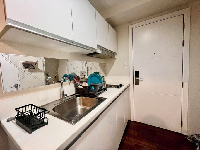 Others 5, Makati Business District Residences, Makati City