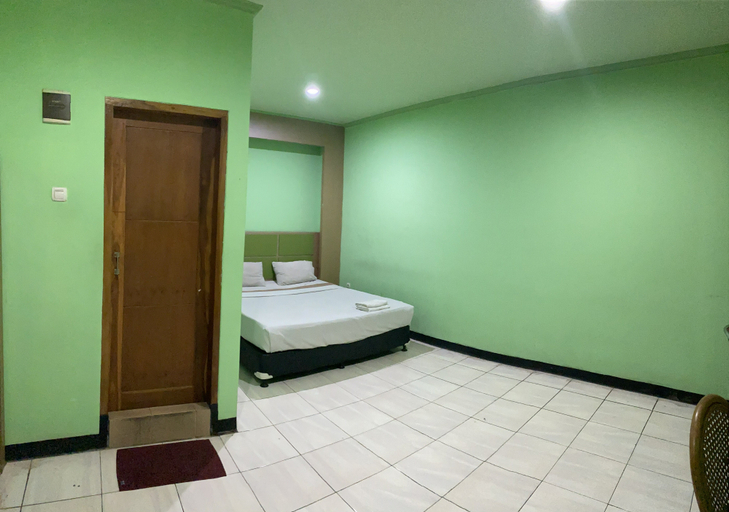 Hotel Sukabumi Indah Room Type - Deluxe Room