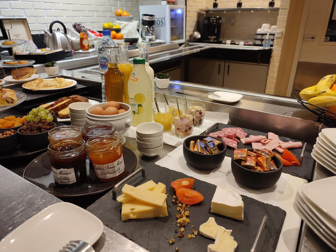 Food & Drinks 5, Hotel Inn Design & Restaurant Bourges, Cher