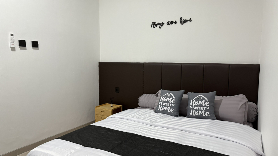 Bedroom 5, Kostel 77 Jepara, Jepara