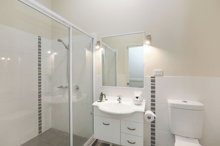 Bathroom 5, Reflections Moonee Beach - Holiday Park, Coffs Harbour - Pt A